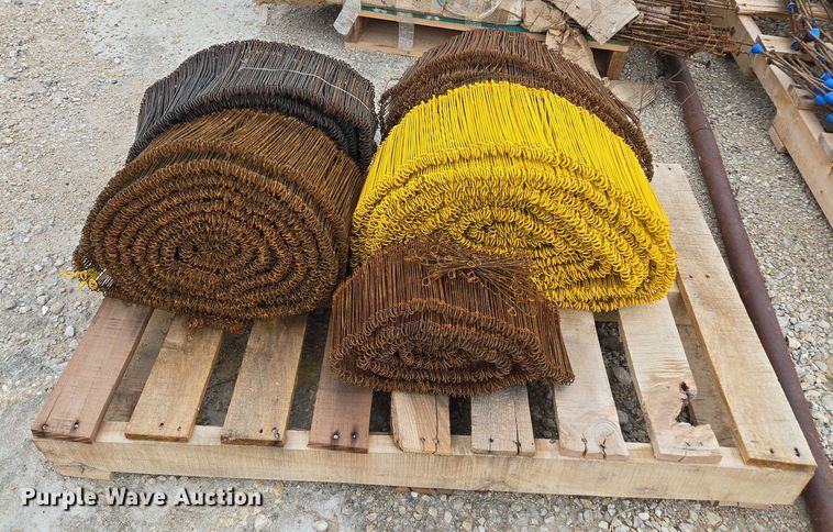 image for item EV1639 Forming equipment