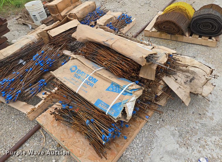 image for item EV1639 Forming equipment