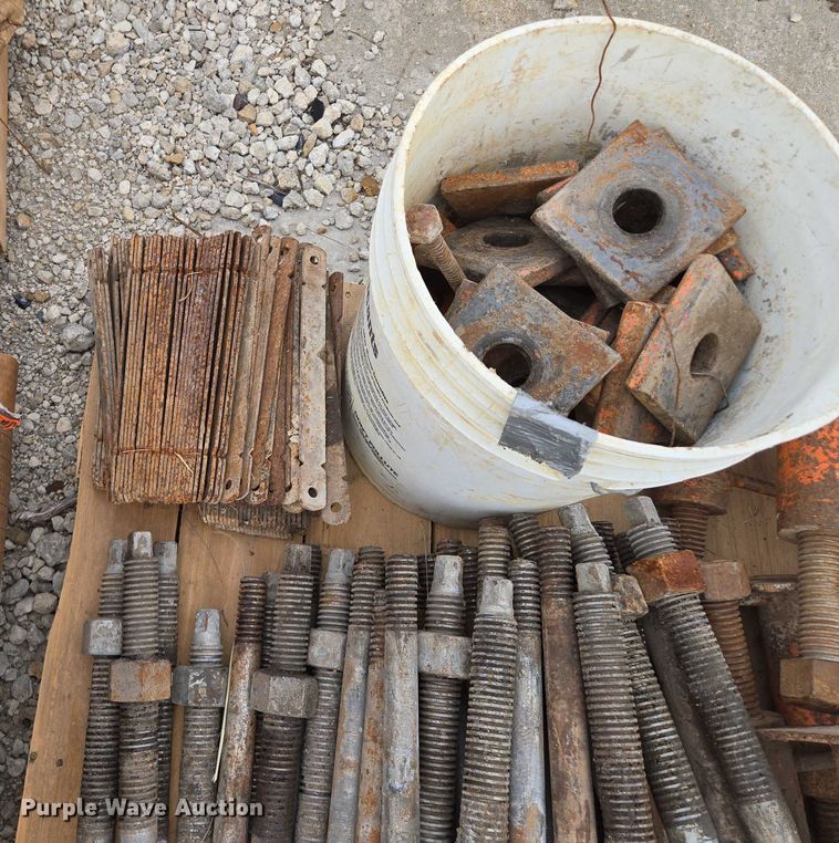 image for item EV1639 Forming equipment