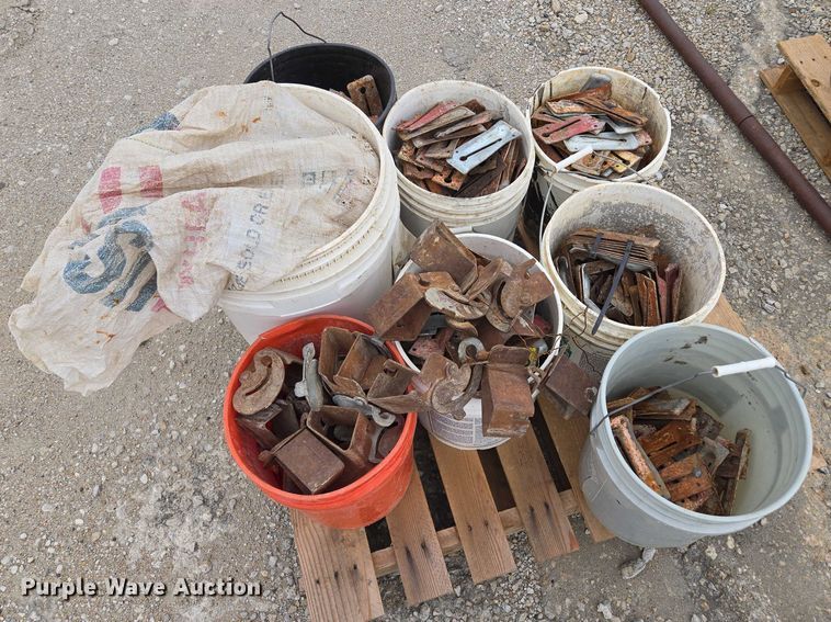 image for item EV1639 Forming equipment