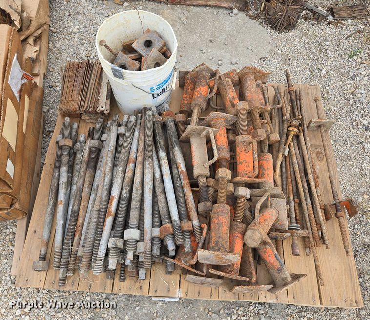 image for item EV1639 Forming equipment