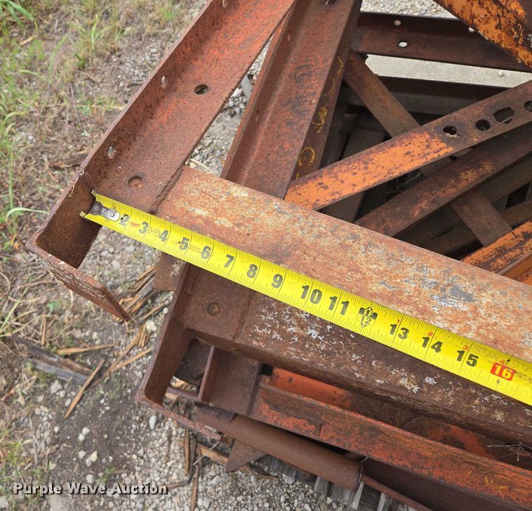 image for item EV1639 Forming equipment