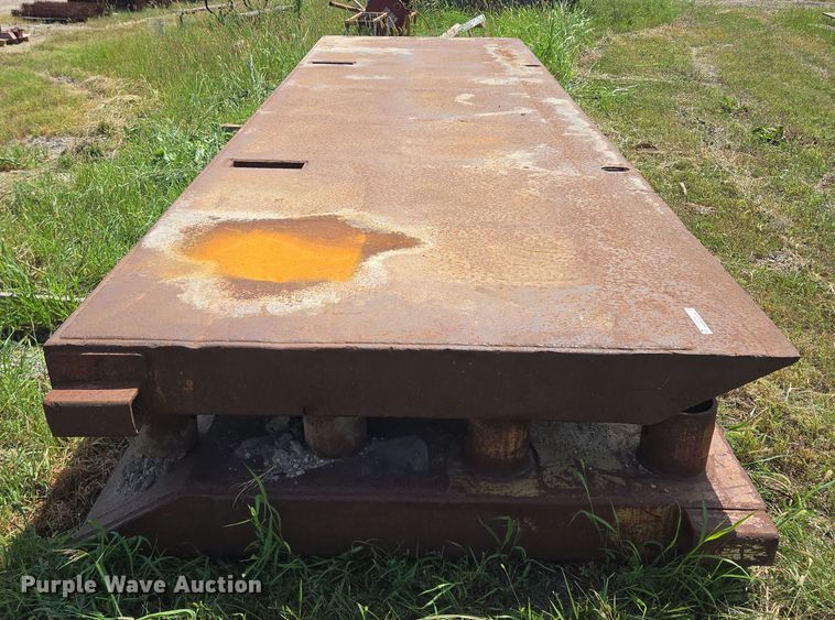 image for item EV1645 Trench box