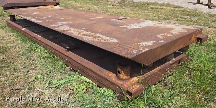 image for item EV1645 Trench box