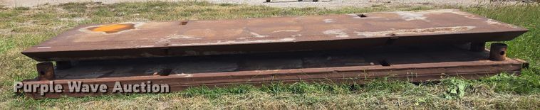 image for item EV1645 Trench box