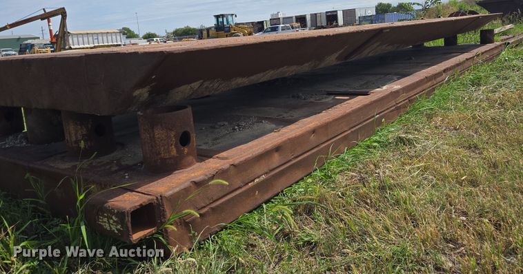 image for item EV1645 Trench box