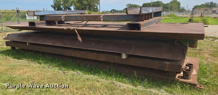 image for item EV1647 (2) trench boxes