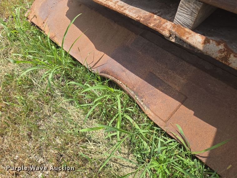 image for item EV1647 (2) trench boxes