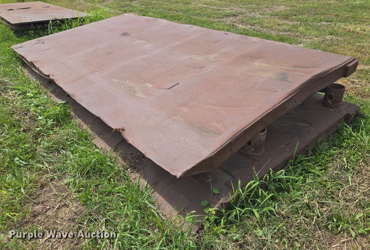 image for item EV1648 Trench box