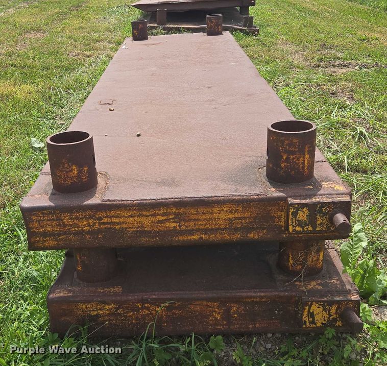 image for item EV1649 Trench box 