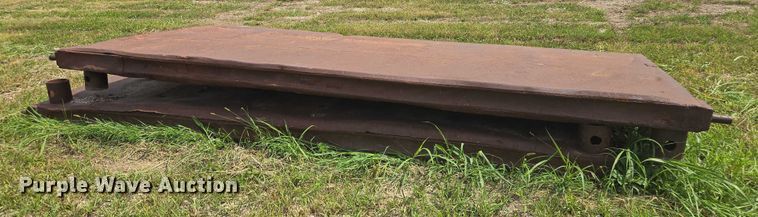 image for item EV1650 Trench box