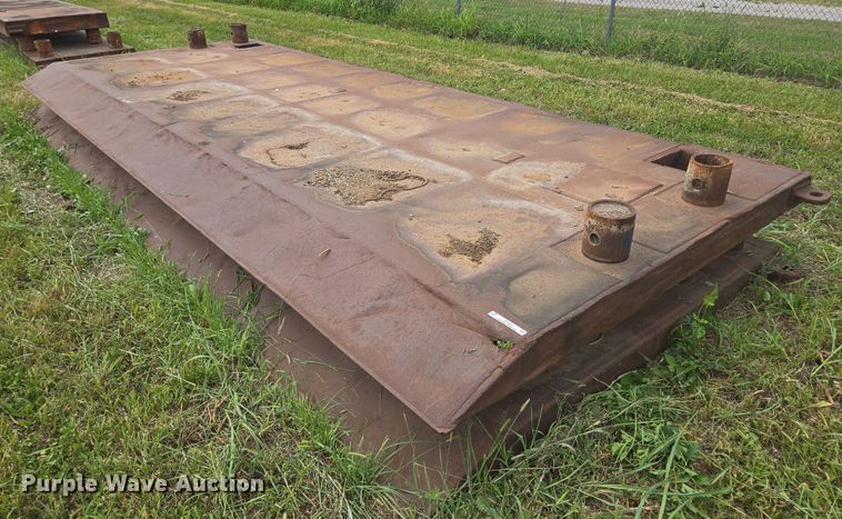 image for item EV1651 Trench box