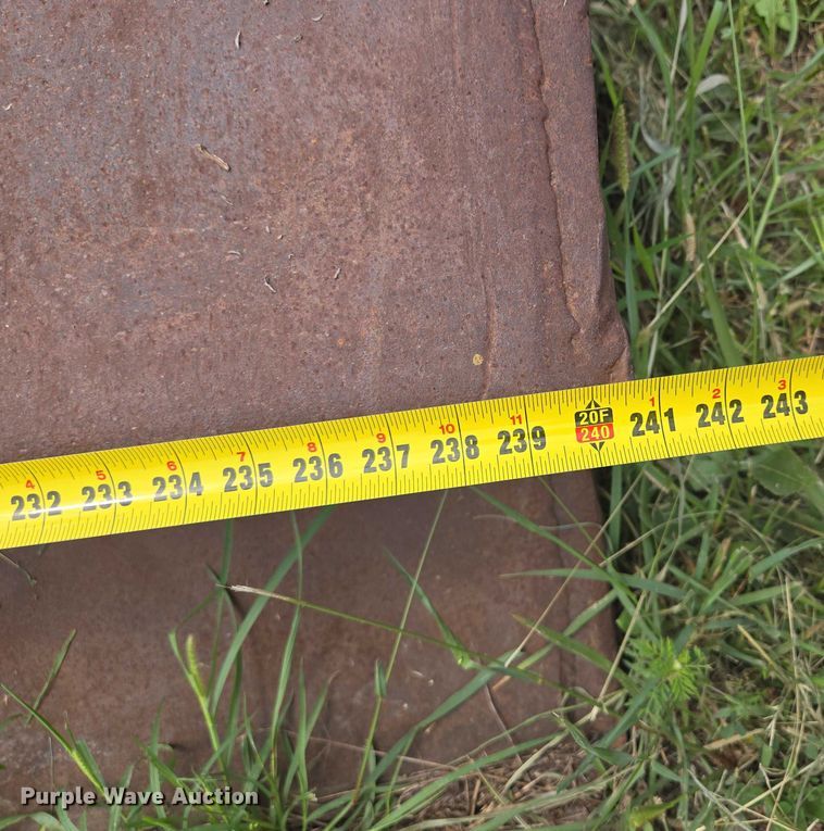 image for item EV1651 Trench box