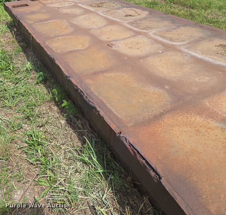 image for item EV1651 Trench box