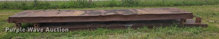 image for item EV1652 Trench box