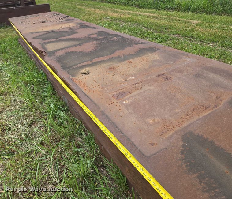 image for item EV1652 Trench box