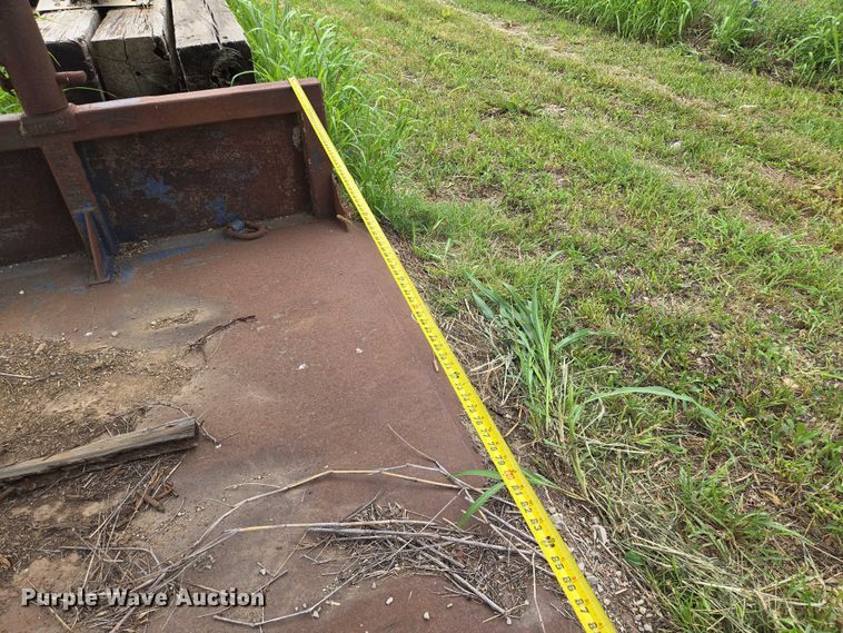 image for item EV1654 GME 48HDW trench box