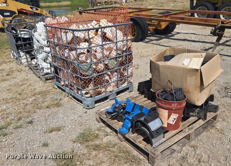 image for item EV1659 Pipe fittings