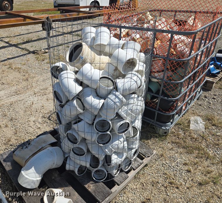 image for item EV1659 Pipe fittings