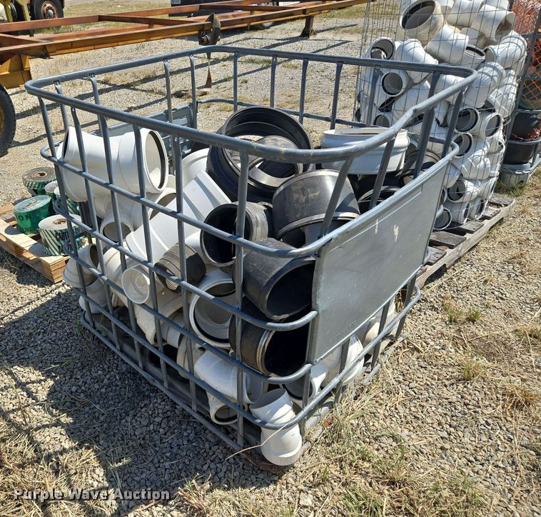 image for item EV1659 Pipe fittings