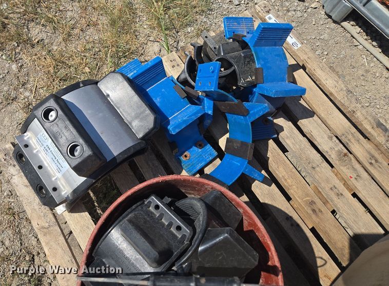 image for item EV1659 Pipe fittings