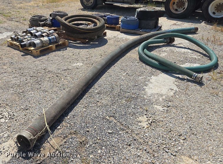 image for item EV1661 Hoses and couplings 