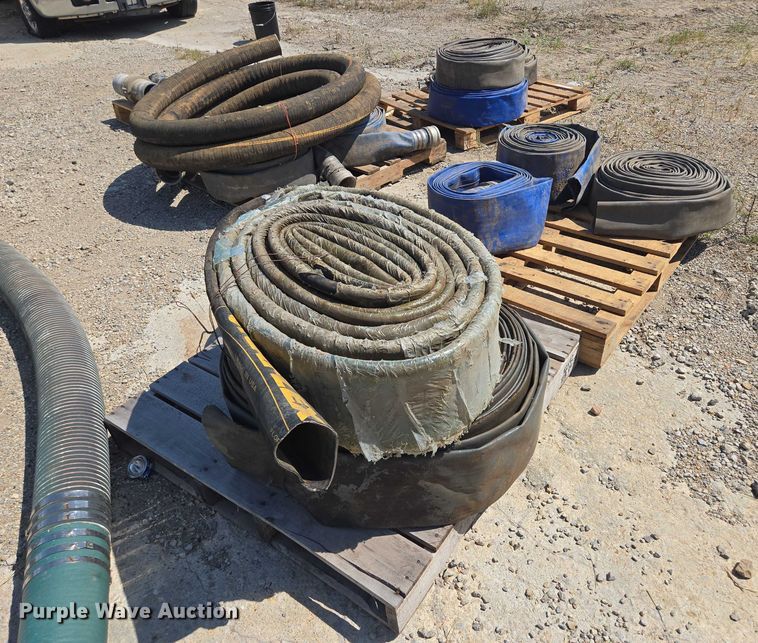 image for item EV1661 Hoses and couplings 