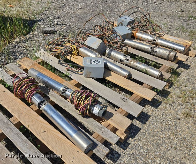 image for item EV1663 Franklin Electric submersible pumps