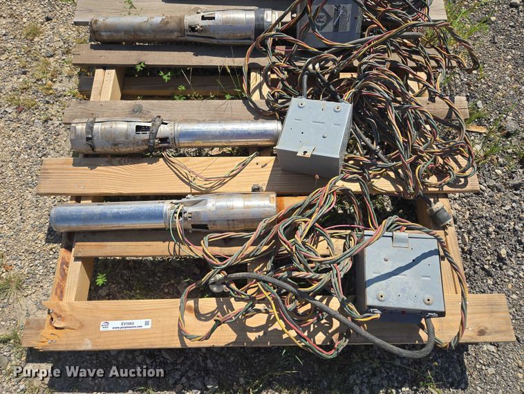 image for item EV1663 Franklin Electric submersible pumps