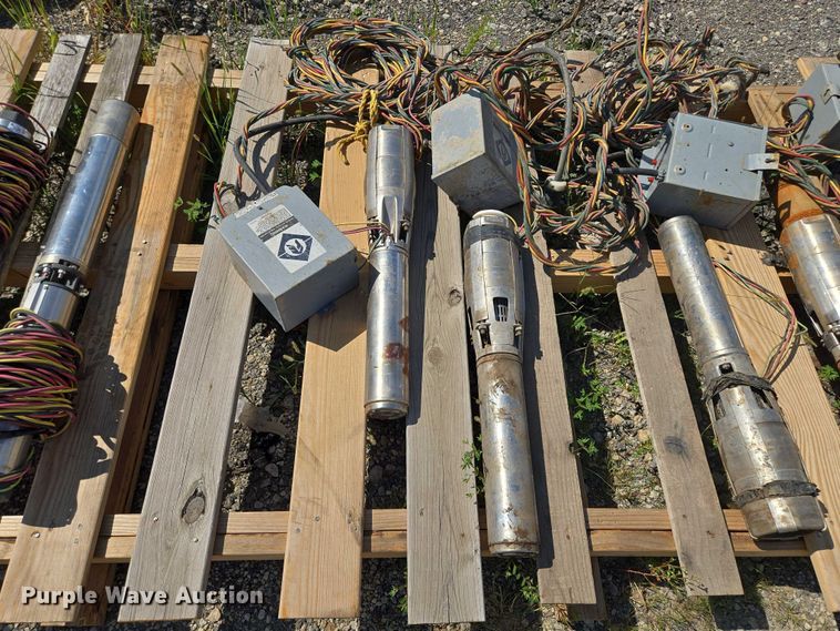 image for item EV1663 Franklin Electric submersible pumps