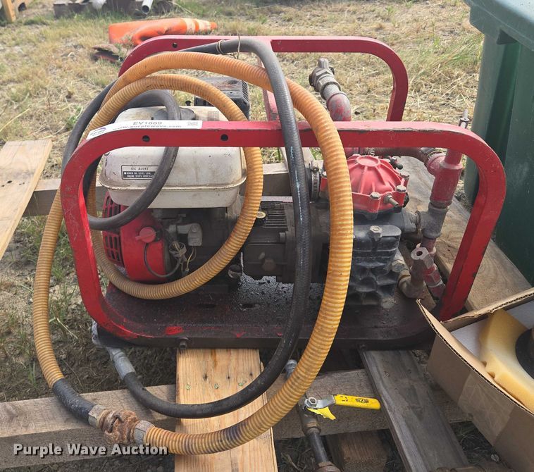 image for item EV1669 Hydrostatic test pump