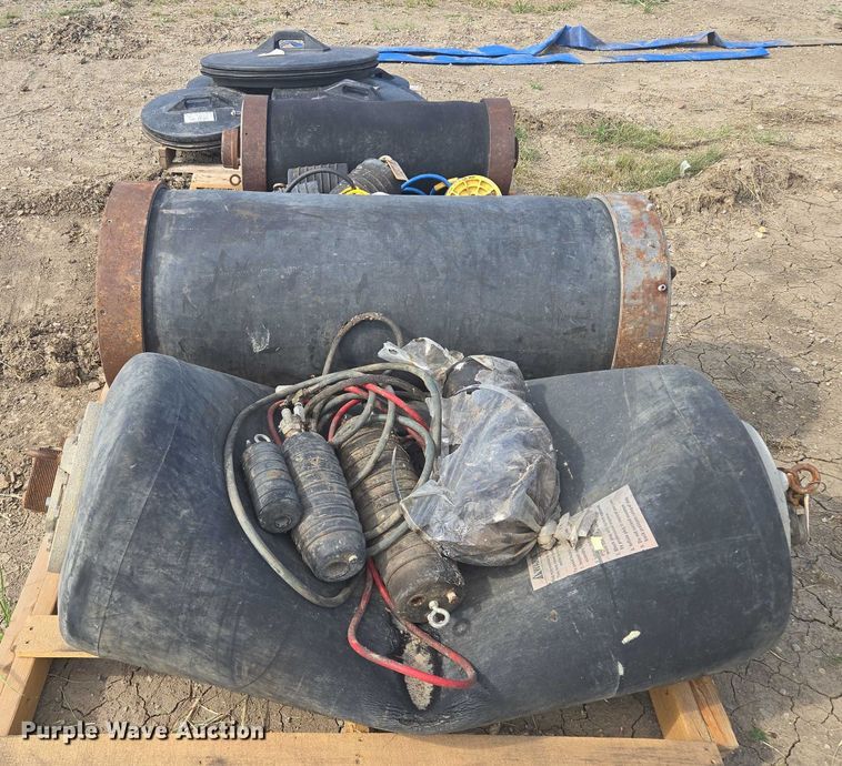 image for item EV1673 Pipe plugs and caps