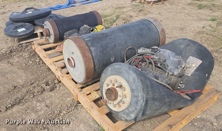 image for item EV1673 Pipe plugs and caps