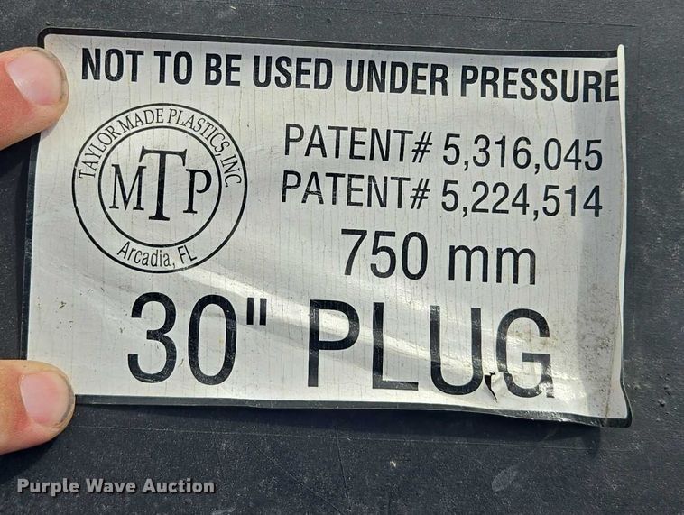 image for item EV1673 Pipe plugs and caps