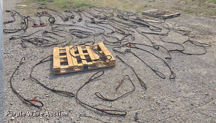 image for item EV1677 Approximately 40 rigging cables 