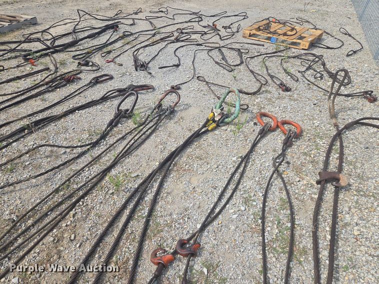 image for item EV1677 Approximately 40 rigging cables 