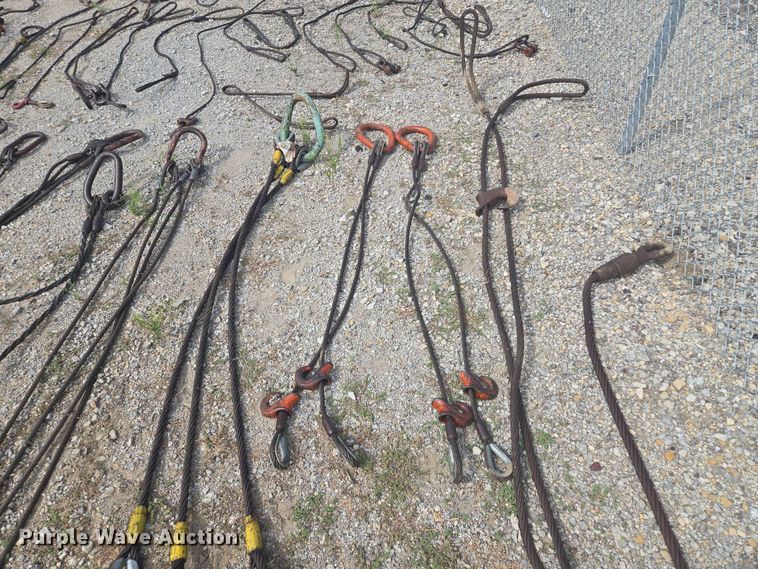 image for item EV1677 Approximately 40 rigging cables 