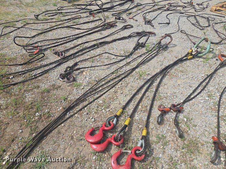 image for item EV1677 Approximately 40 rigging cables 