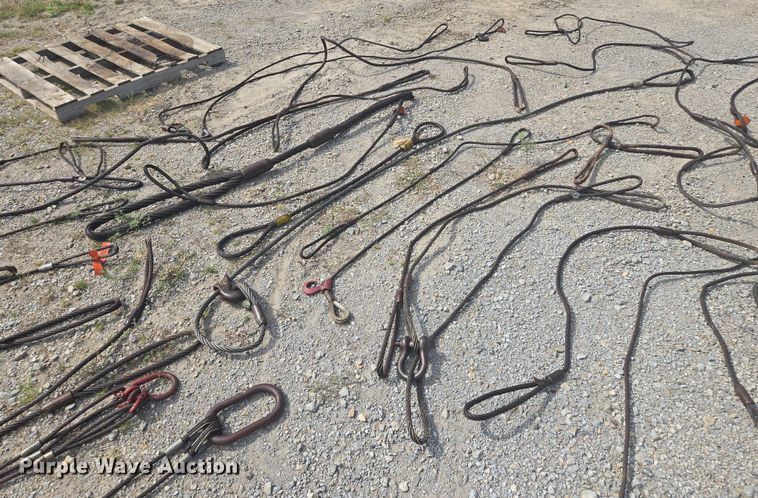 image for item EV1677 Approximately 40 rigging cables 