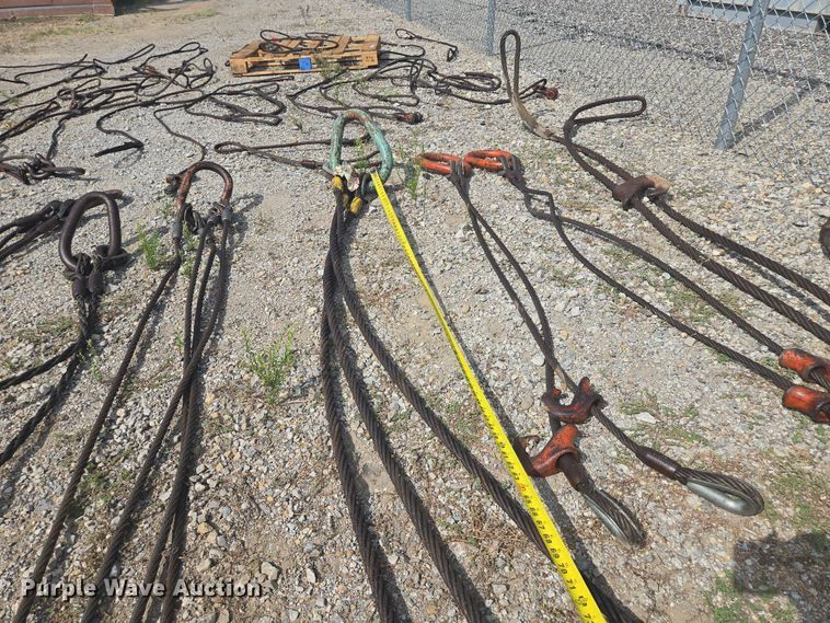 image for item EV1677 Approximately 40 rigging cables 