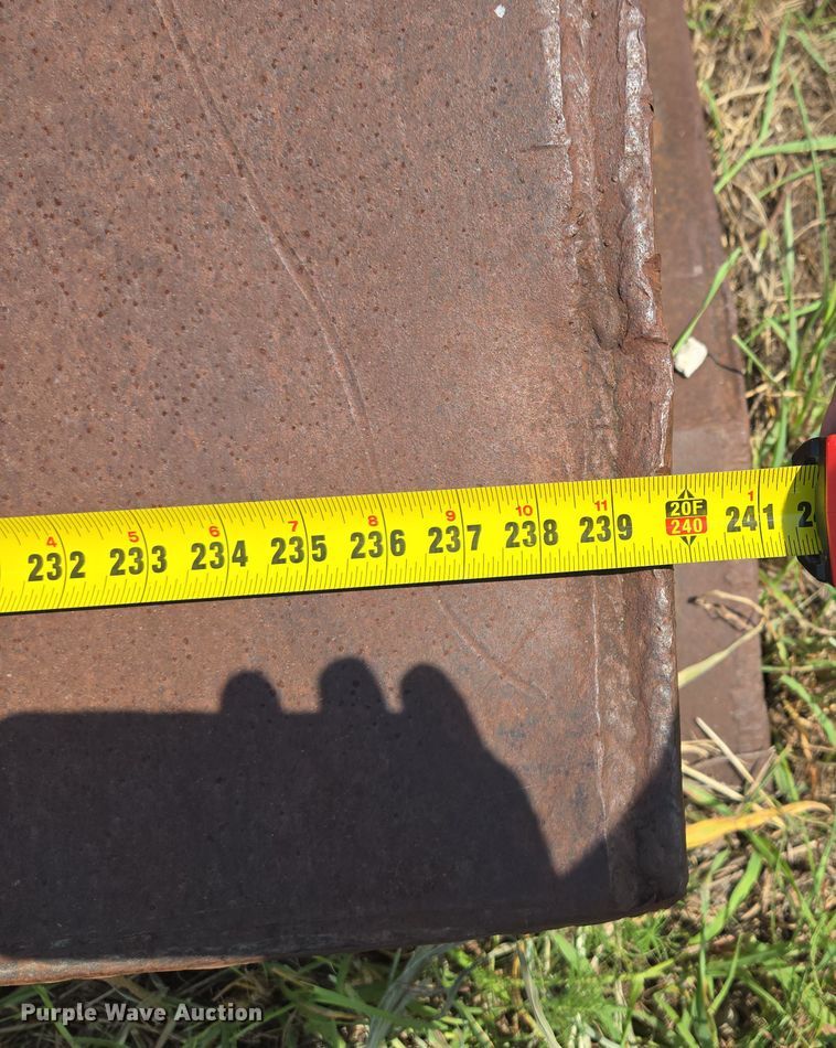 image for item EV1679 Trench box