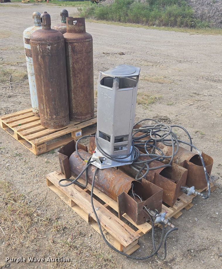 image for item EV1680 (4) propane heaters