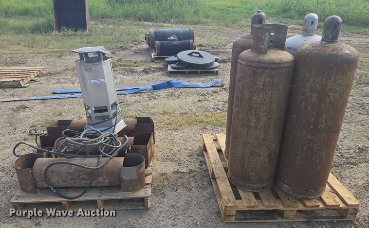 image for item EV1680 (4) propane heaters