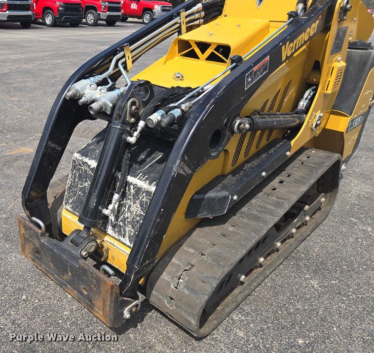 image for item EV1711 2021 Vermeer S925TX compact utility loader