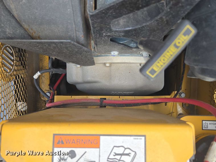 image for item EV1711 2021 Vermeer S925TX compact utility loader