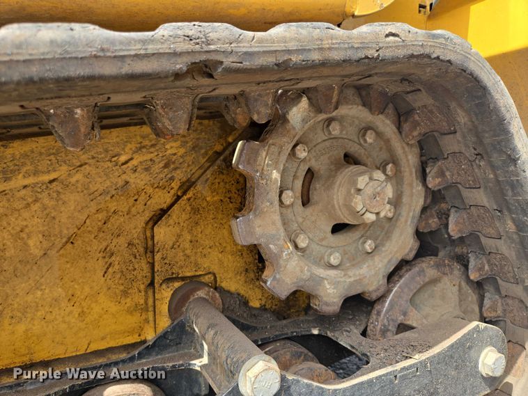 image for item EV1711 2021 Vermeer S925TX compact utility loader