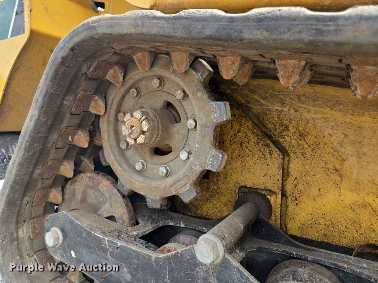 image for item EV1711 2021 Vermeer S925TX compact utility loader