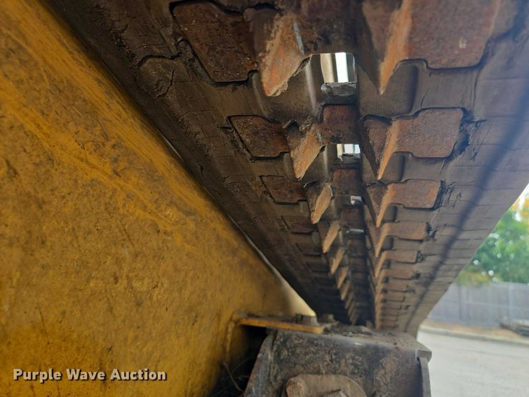 image for item EV1711 2021 Vermeer S925TX compact utility loader