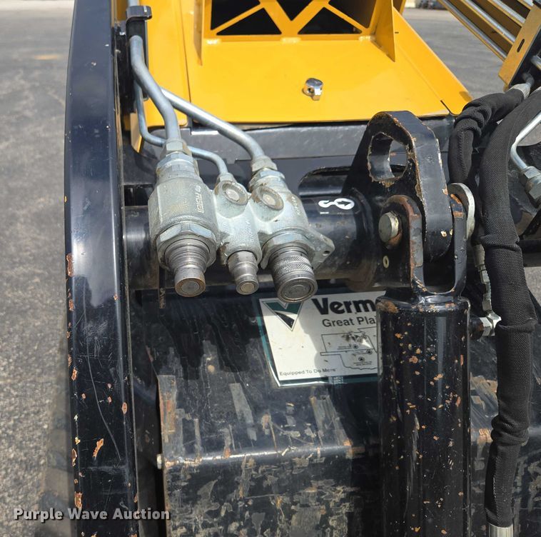 image for item EV1712 2018 Vermeer S925TX compact utility loader