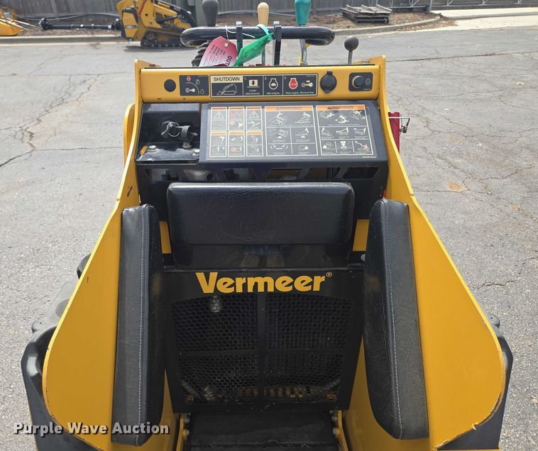 image for item EV1712 2018 Vermeer S925TX compact utility loader